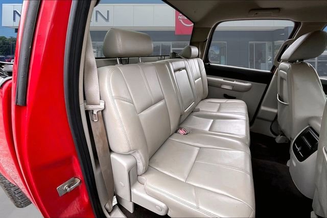 Used 2010 Chevrolet Silverado 2500 LT w/ Interior Plus Package RWD image 23
