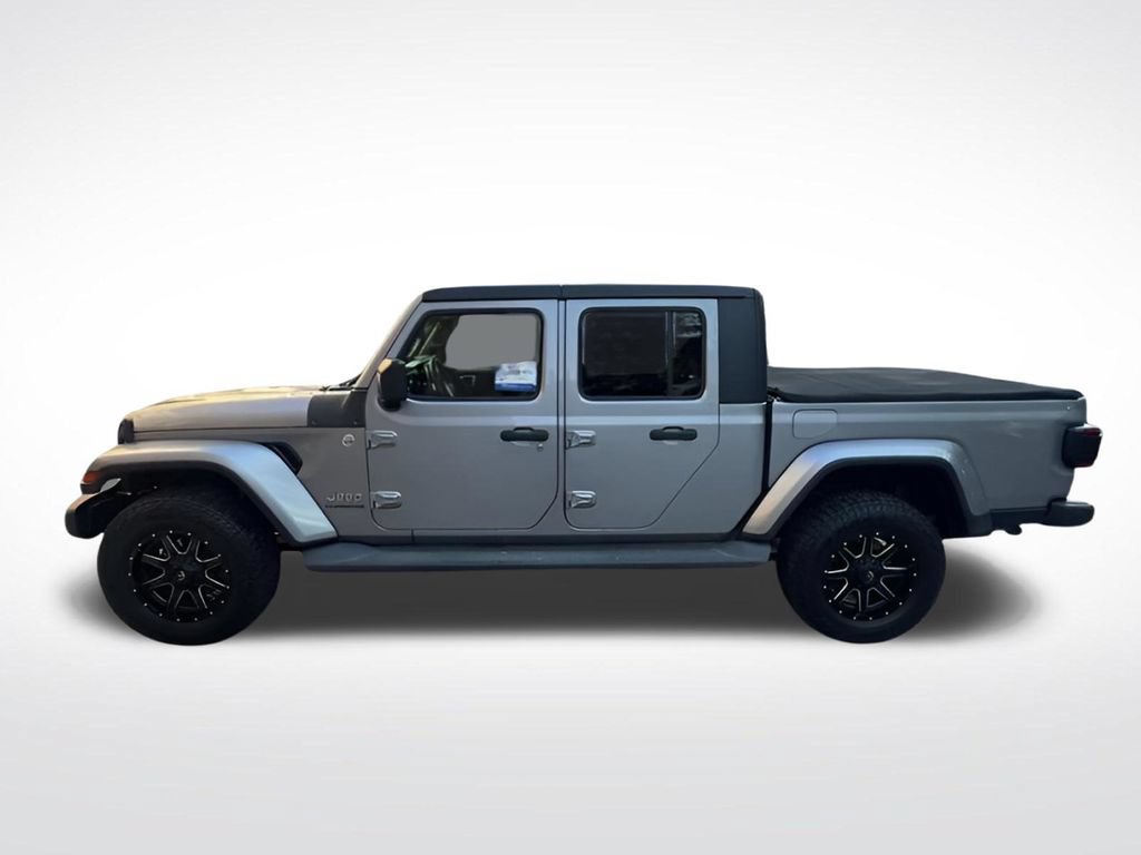 Used 2020 Jeep Gladiator Overland w/ Dual Top Group AWD/4WD image 7