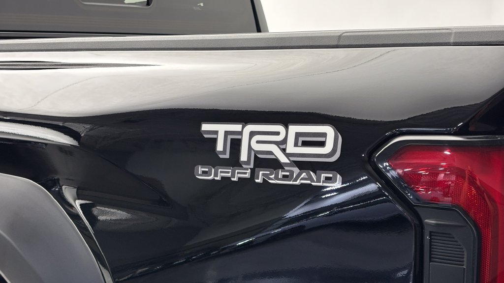 Certified 2026 Toyota Tacoma TRD Off-Road w/ TRD Off Road Upgrade Package AWD/4WD image 7