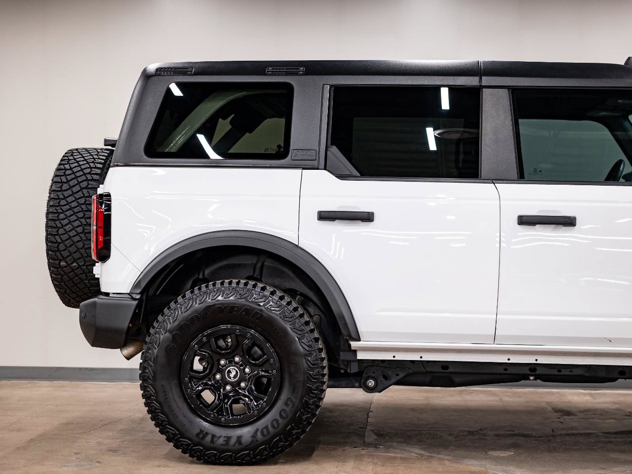 Used 2023 Ford Bronco Wildtrak AWD/4WD image 38