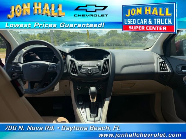 Used 2017 Ford Focus SE FWD image 19