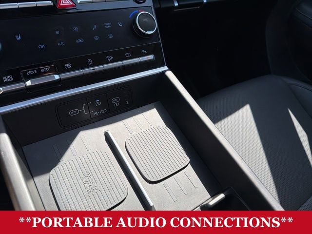 Used 2025 Hyundai Santa Fe XRT AWD/4WD image 17