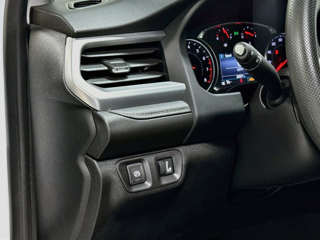 Used 2023 GMC Acadia SLE AWD/4WD image 11