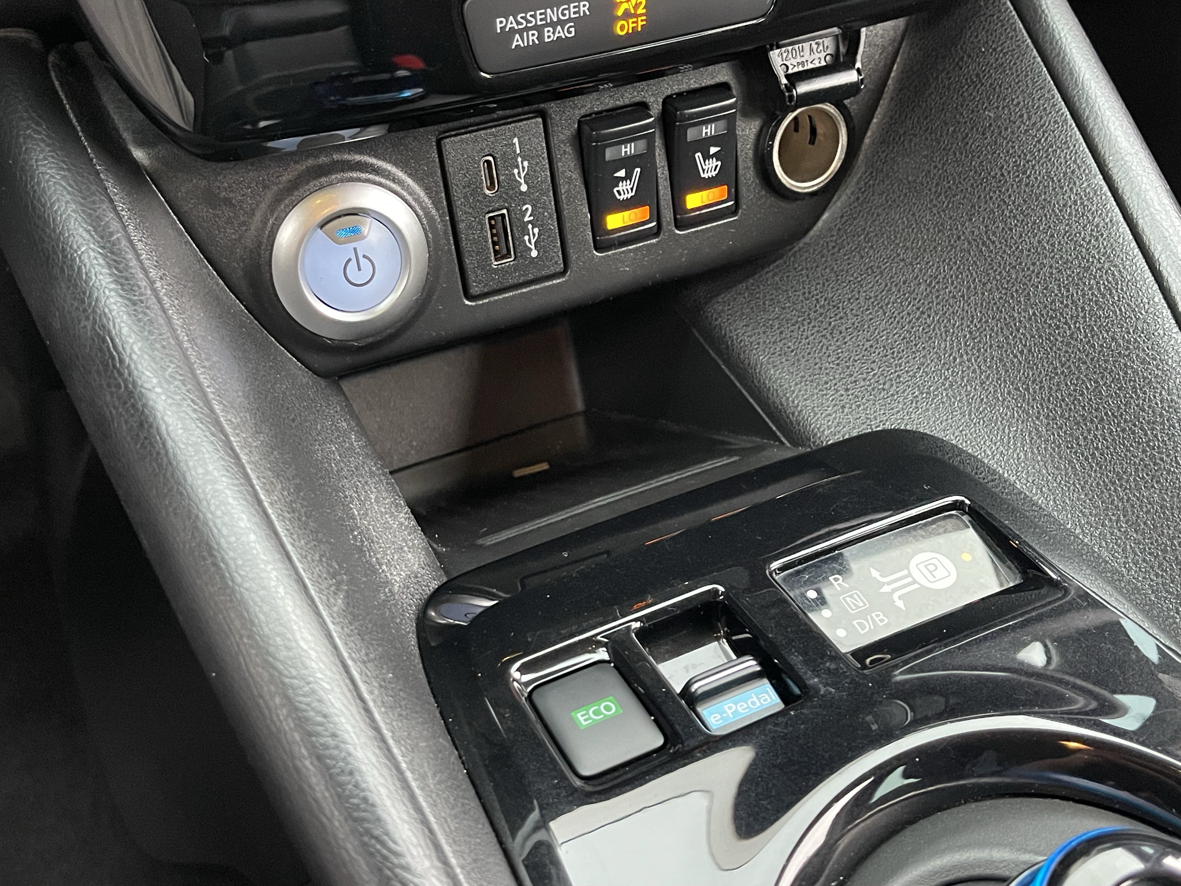 Used 2022 Nissan Leaf SV FWD image 25