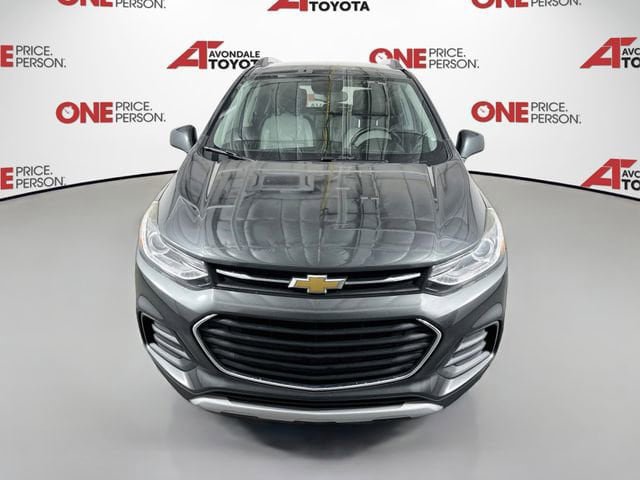 Used 2019 Chevrolet Trax LT w/ Driver Confidence Package FWD image 2
