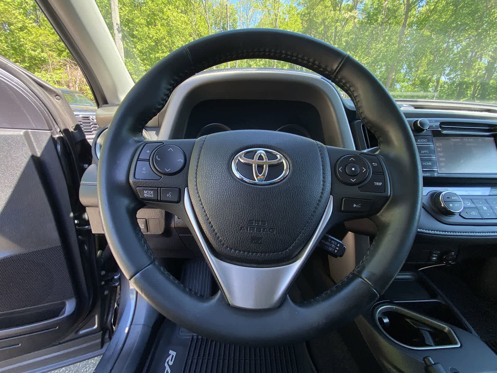 Used 2018 Toyota RAV4 XLE w/ Plus Extra Value Package AWD/4WD image 29