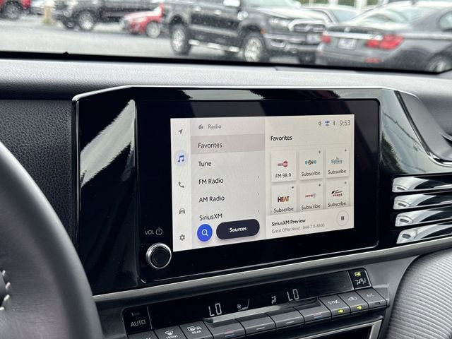 Used 2025 Toyota Camry SE FWD image 17
