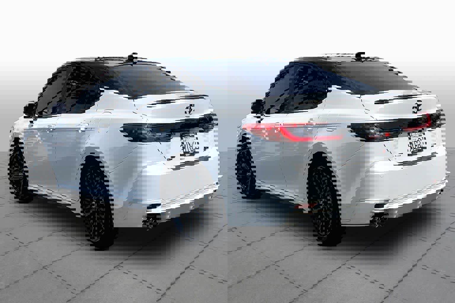 Used 2025 Toyota Camry XSE w/ Premium Plus Package FWD image 11