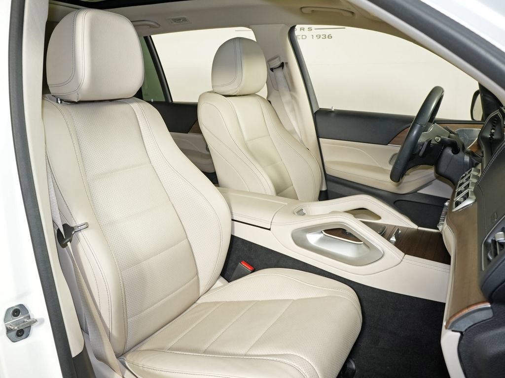 Certified 2022 Mercedes-Benz GLS 450 4MATIC image 16