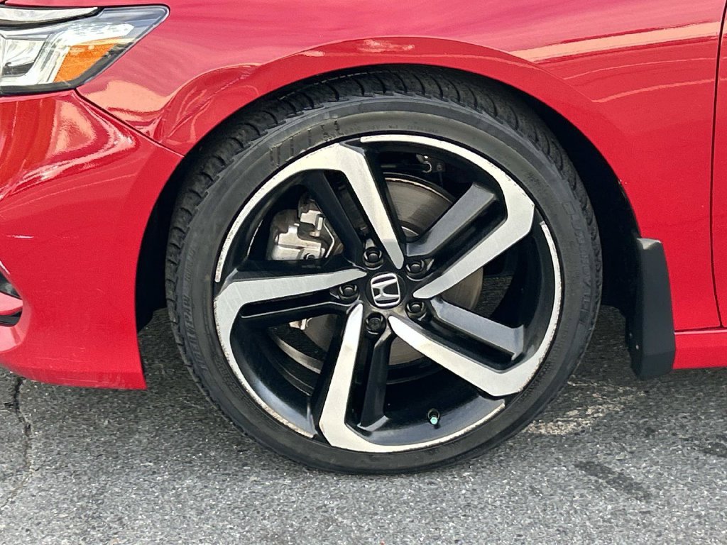 Used 2019 Honda Accord Sport image 10