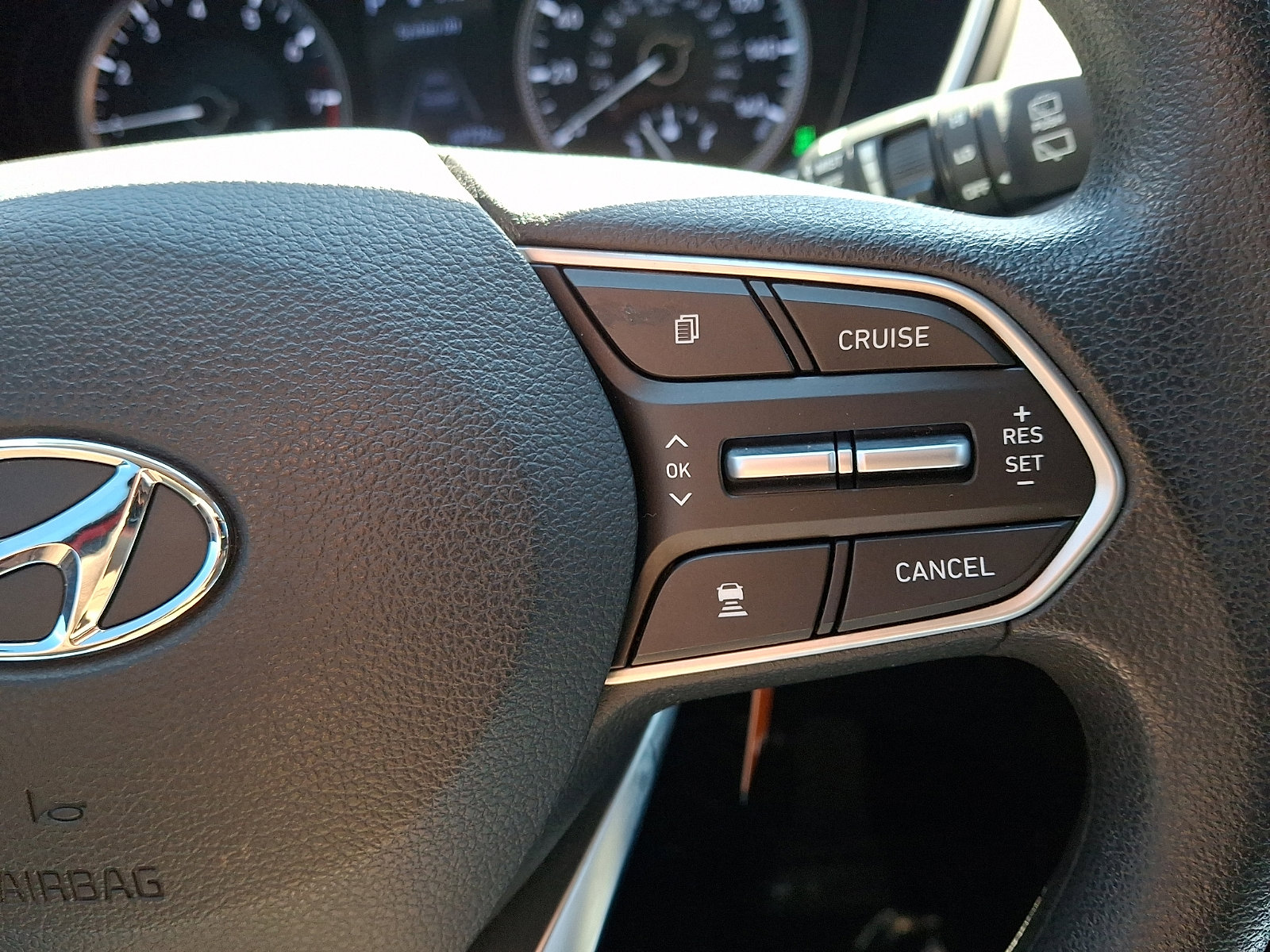 Used 2020 Hyundai Santa Fe SE image 21