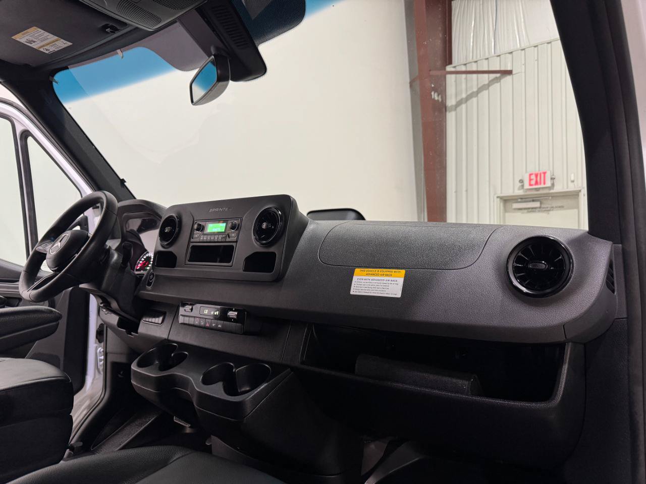 Used 2025 Mercedes-Benz Sprinter 2500 image 10