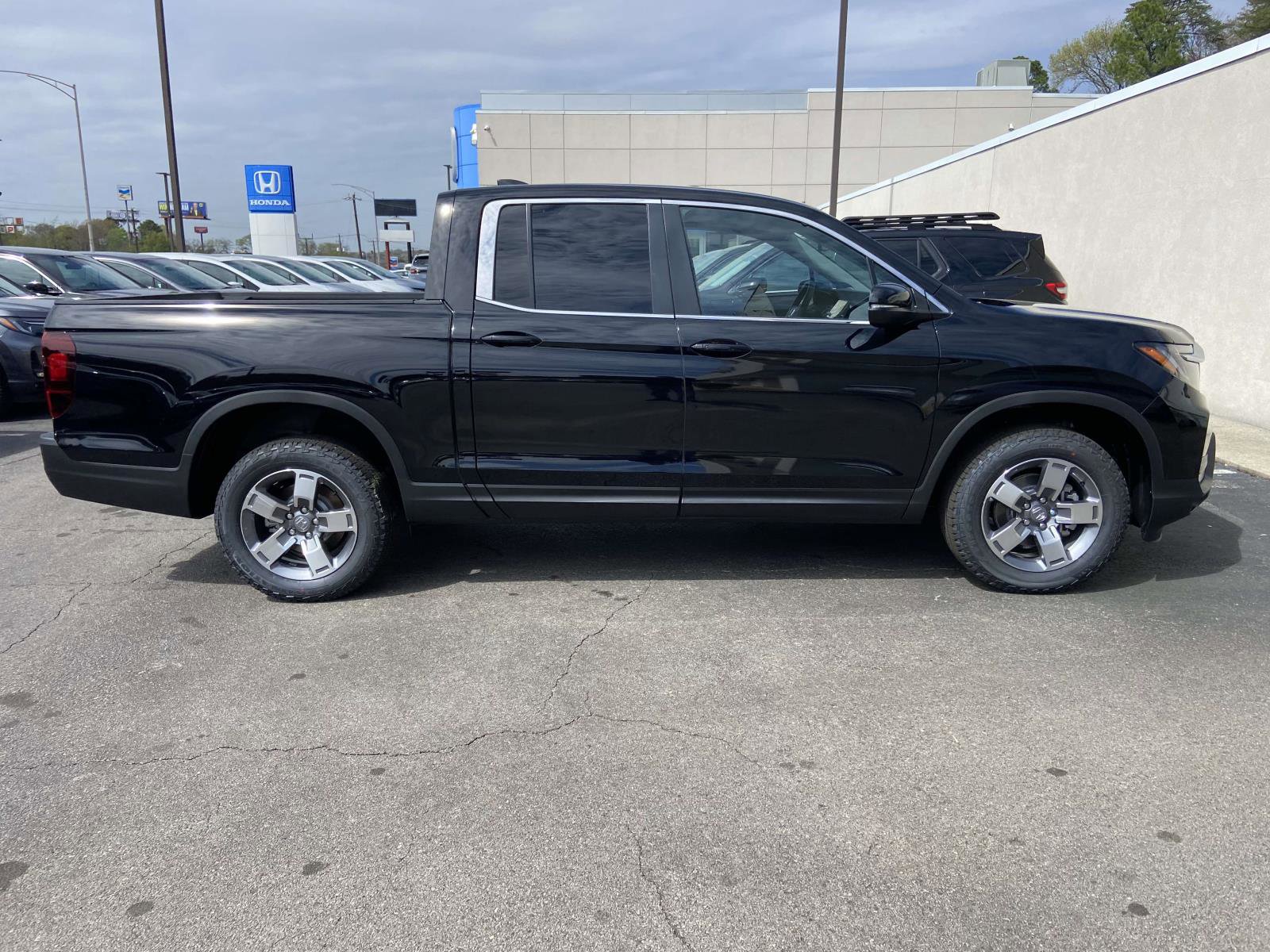 New 2026 Honda Ridgeline RTL image 2