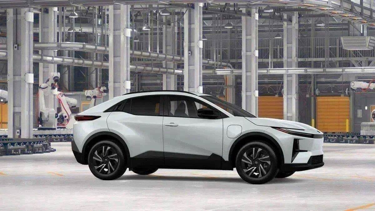 New 2026 Toyota C-HR AWD/4WD image 79