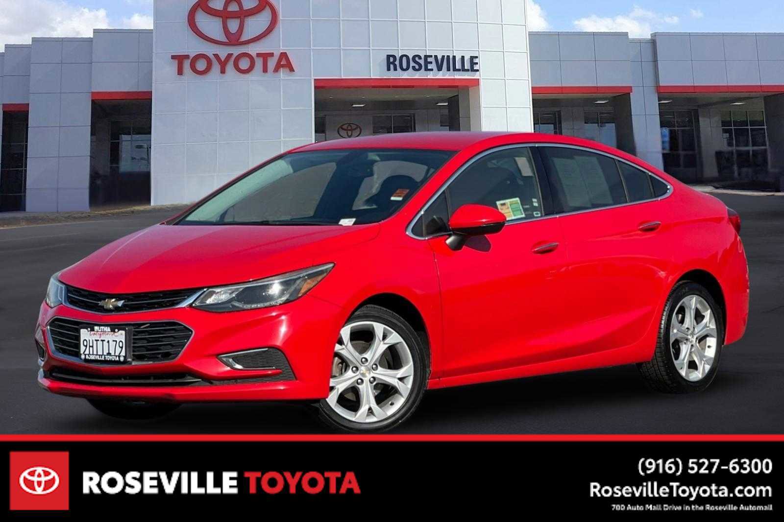 Used 2018 Chevrolet Cruze Premier FWD image 1