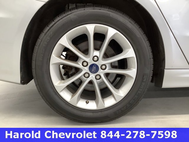Used 2020 Ford Fusion SE image 7