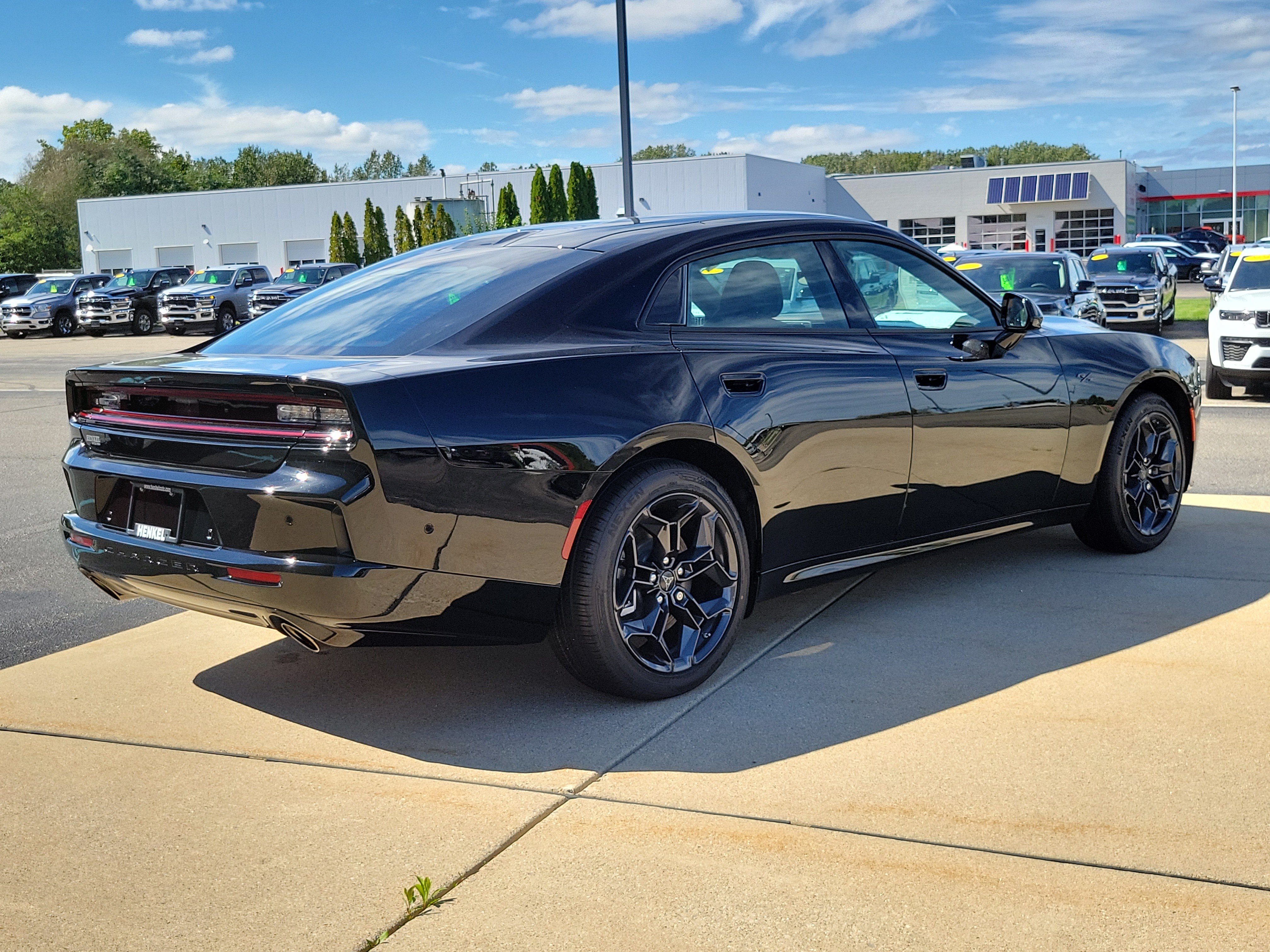New 2027 Dodge Charger R/T AWD/4WD image 4