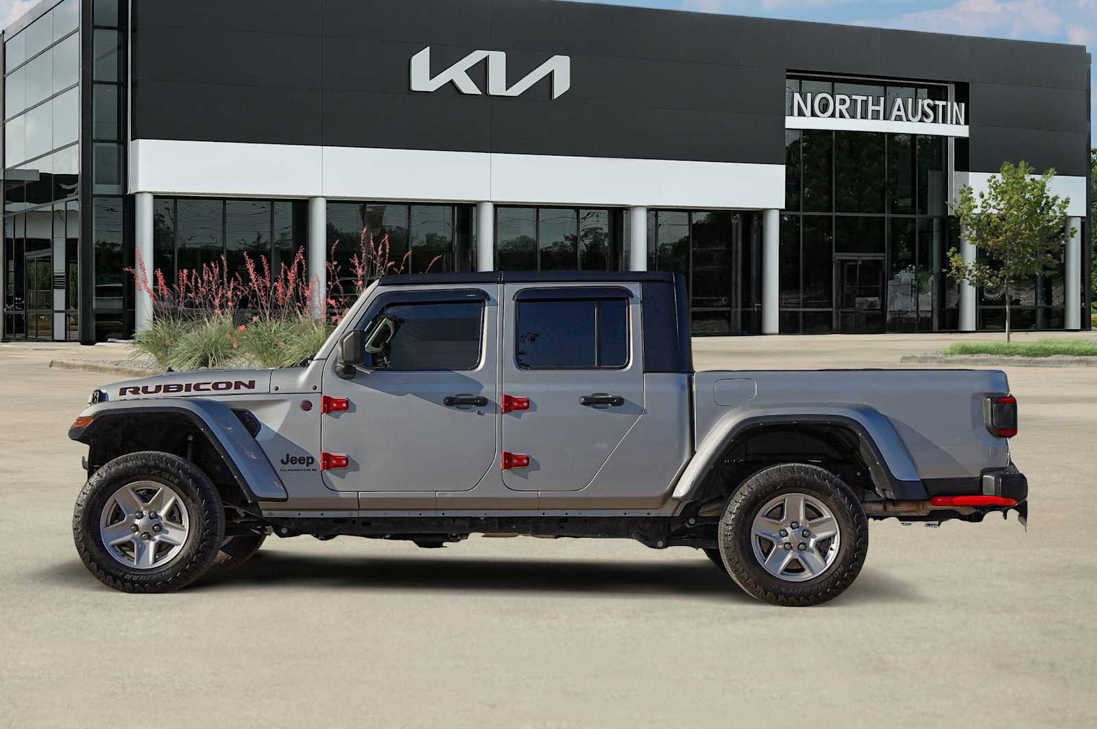 Used 2023 Jeep Gladiator Rubicon w/ LED Lighting Group image 4
