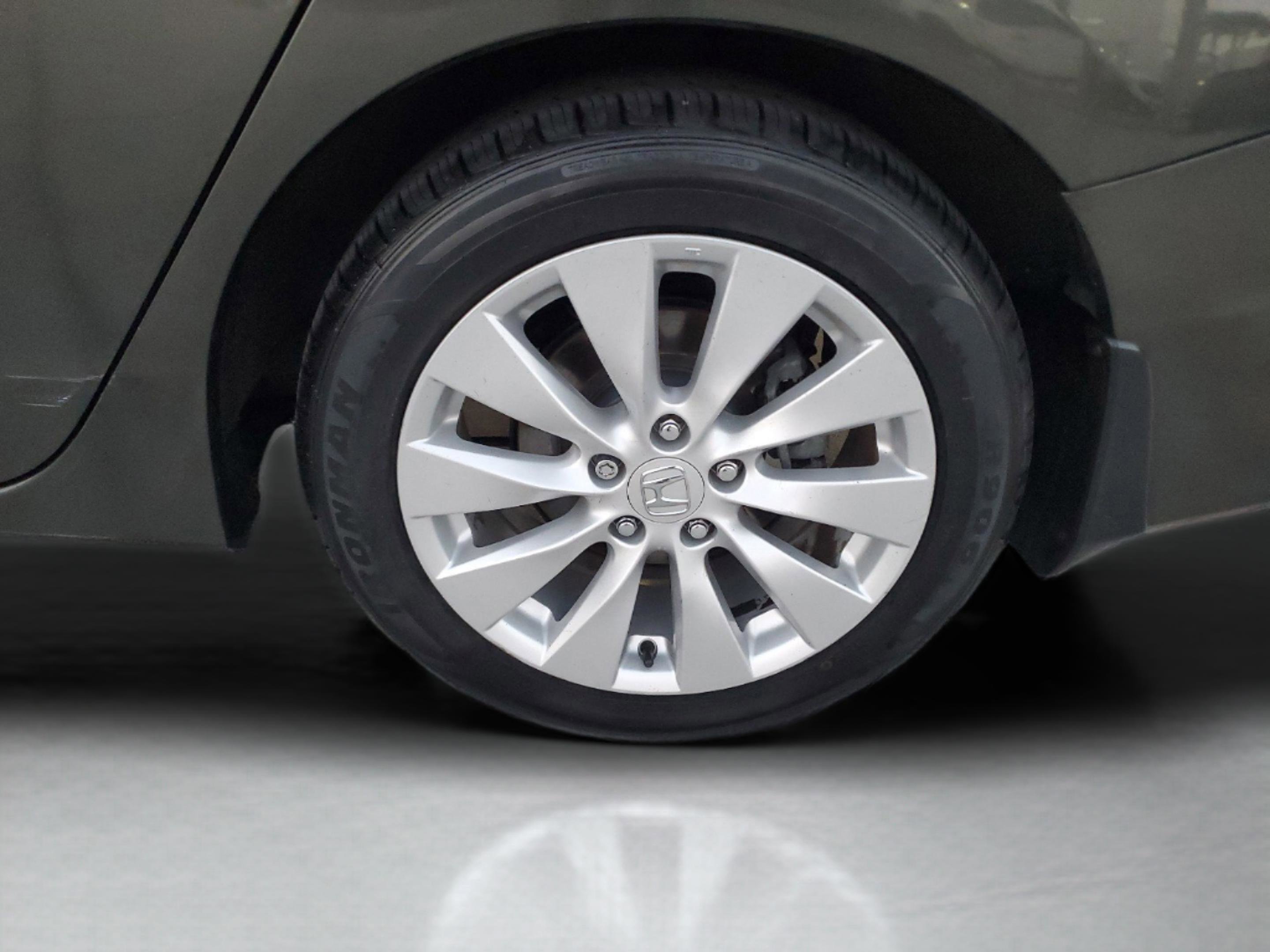 Used 2013 Honda Accord EX-L image 30