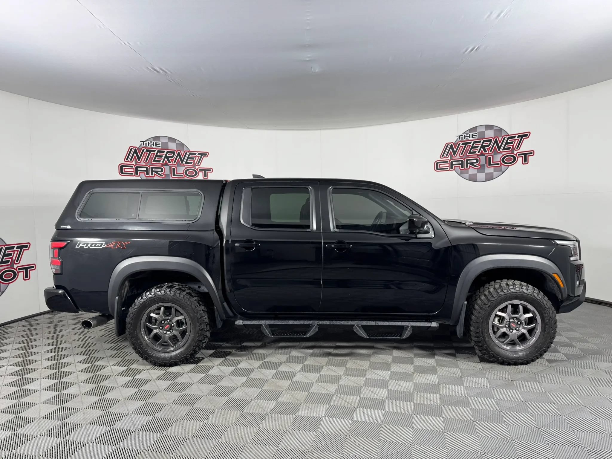 Used 2024 Nissan Frontier PRO-4X w/ Pro Premium Package AWD/4WD image 8