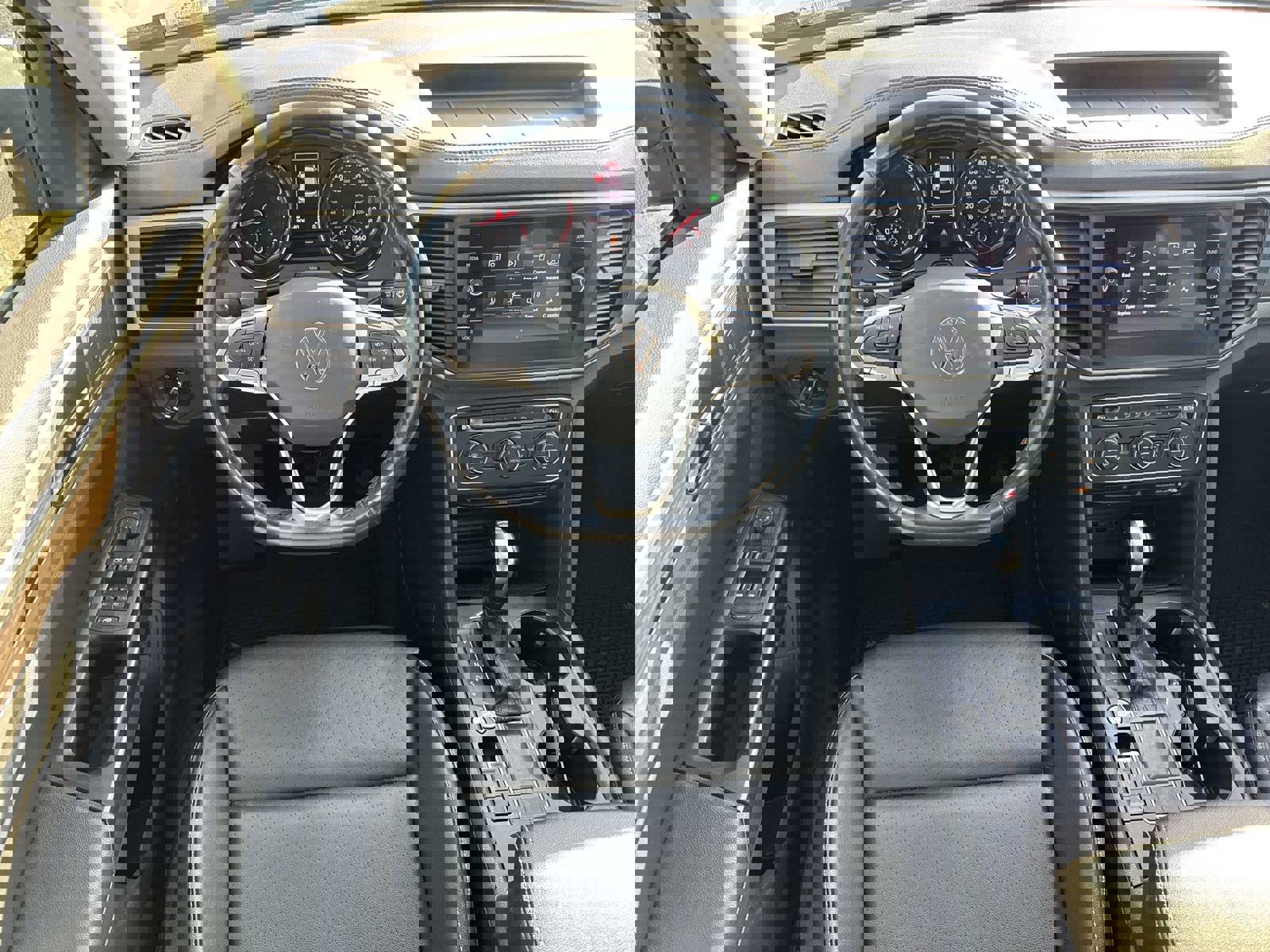 Used 2021 Volkswagen Atlas SE image 27