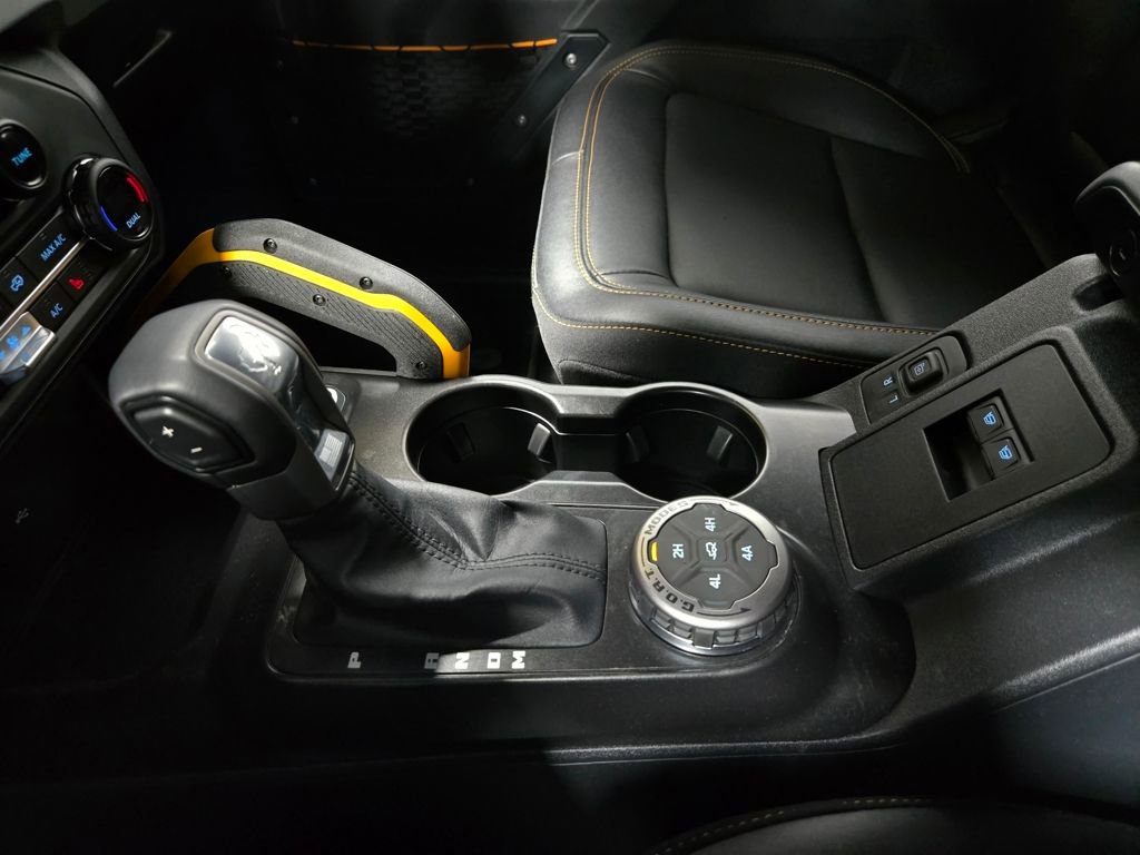 Used 2023 Ford Bronco Badlands image 27