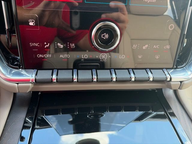 New 2026 GMC Yukon XL Denali w/ Denali Reserve Package AWD/4WD image 24