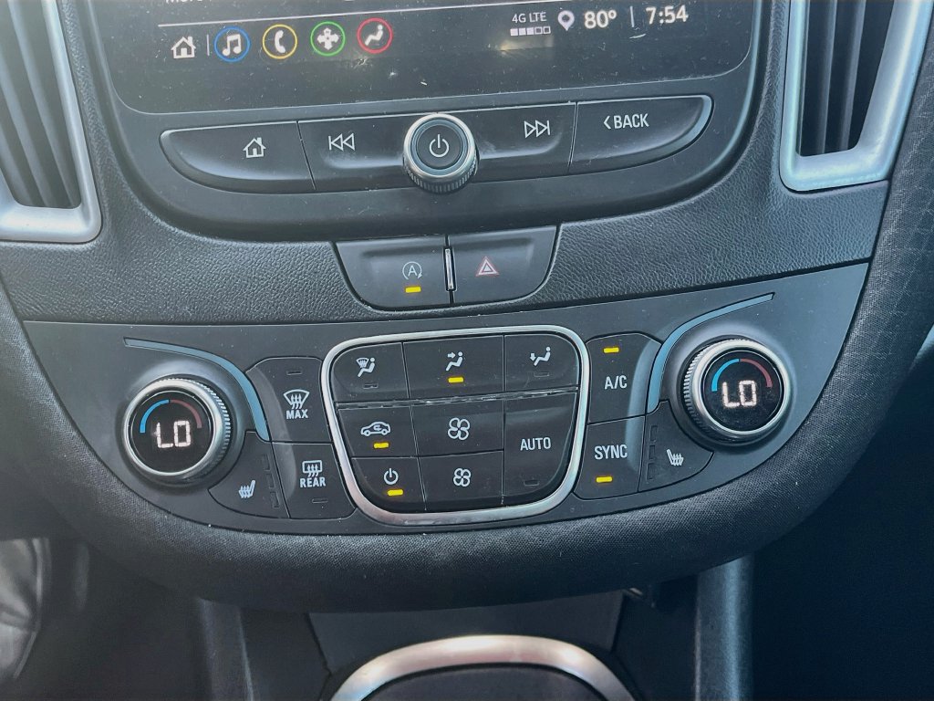 Used 2024 Chevrolet Malibu LT FWD image 15