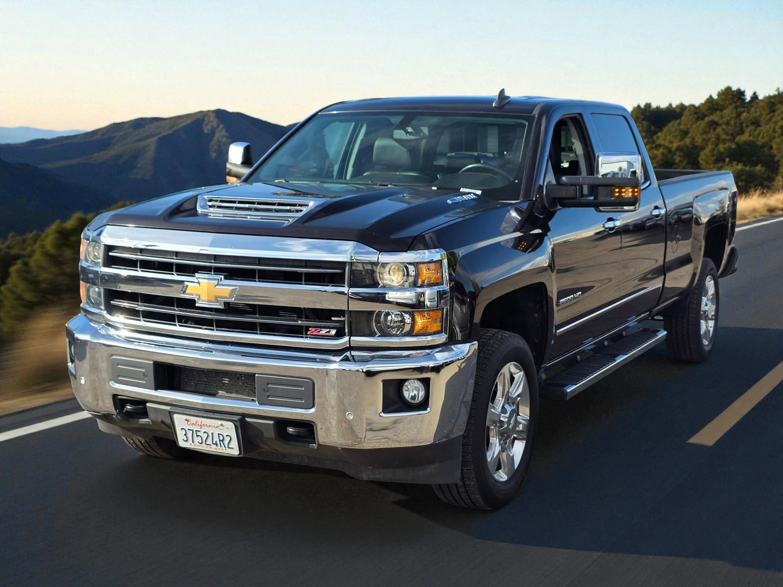 Used 2019 Chevrolet Silverado 2500 LTZ w/ Duramax Plus Package image 3