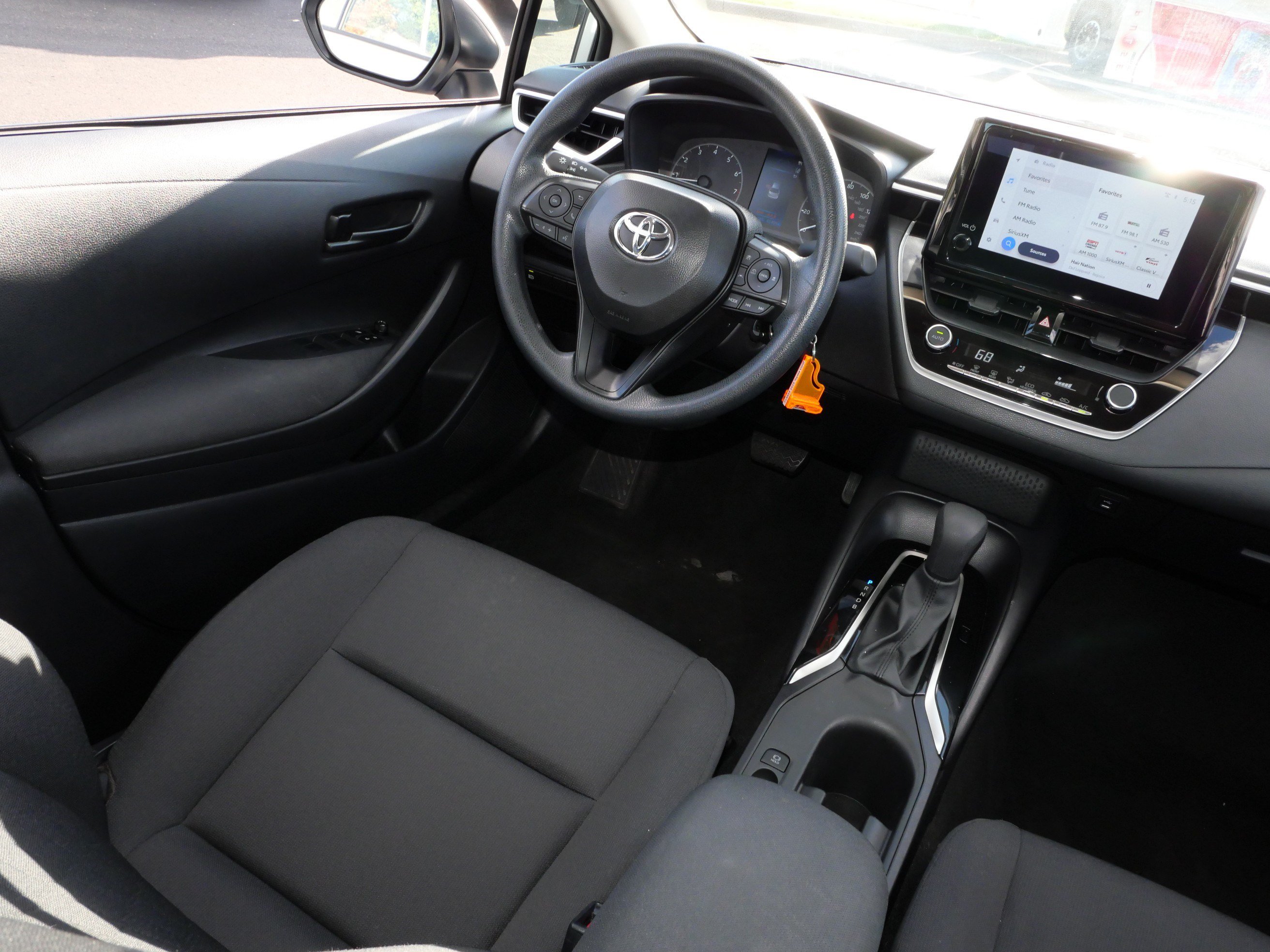 Certified 2025 Toyota Corolla LE FWD image 9
