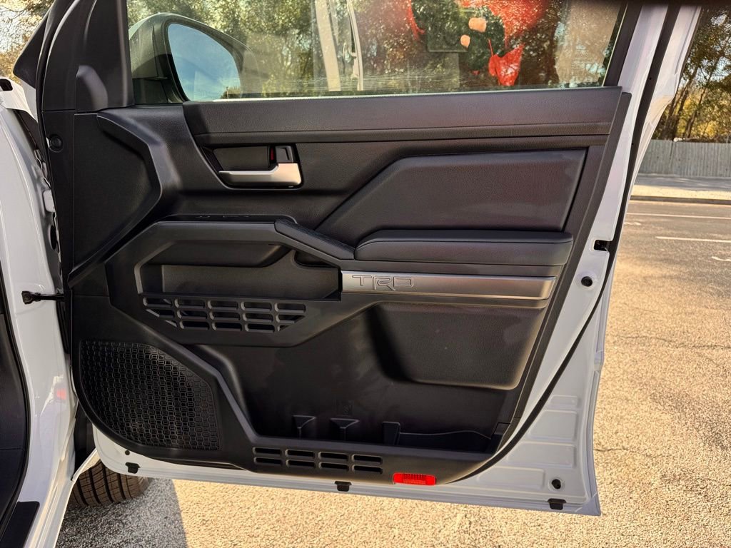 Used 2024 Toyota Tacoma TRD Sport image 33