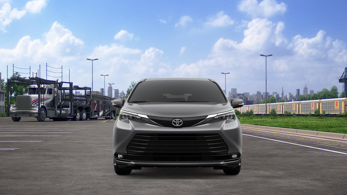 New 2026 Toyota Sienna XLE image 17