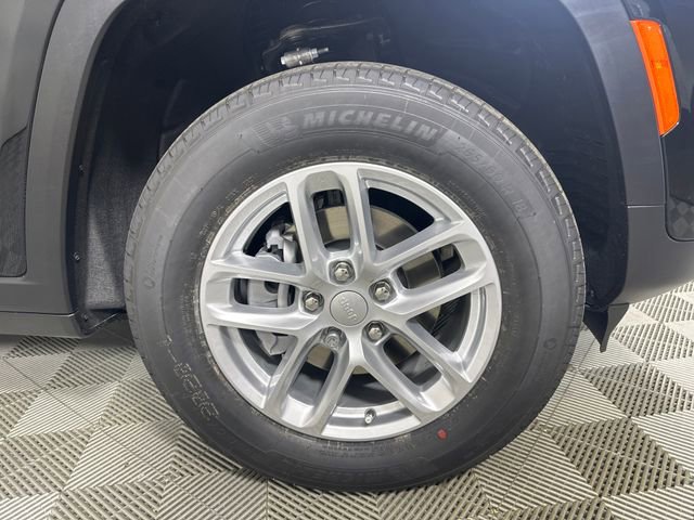 New 2025 Jeep Grand Cherokee Laredo X image 6