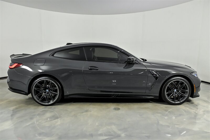 Used 2021 BMW M4 Competition w/ Executive Package RWD image 11