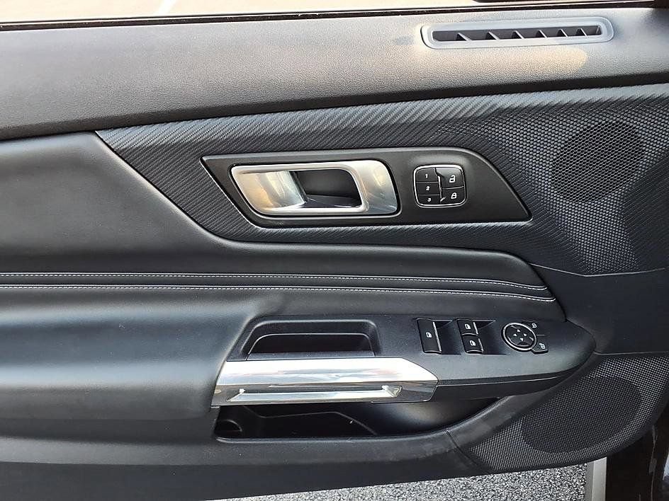 Used 2024 Ford Mustang GT Premium RWD image 15