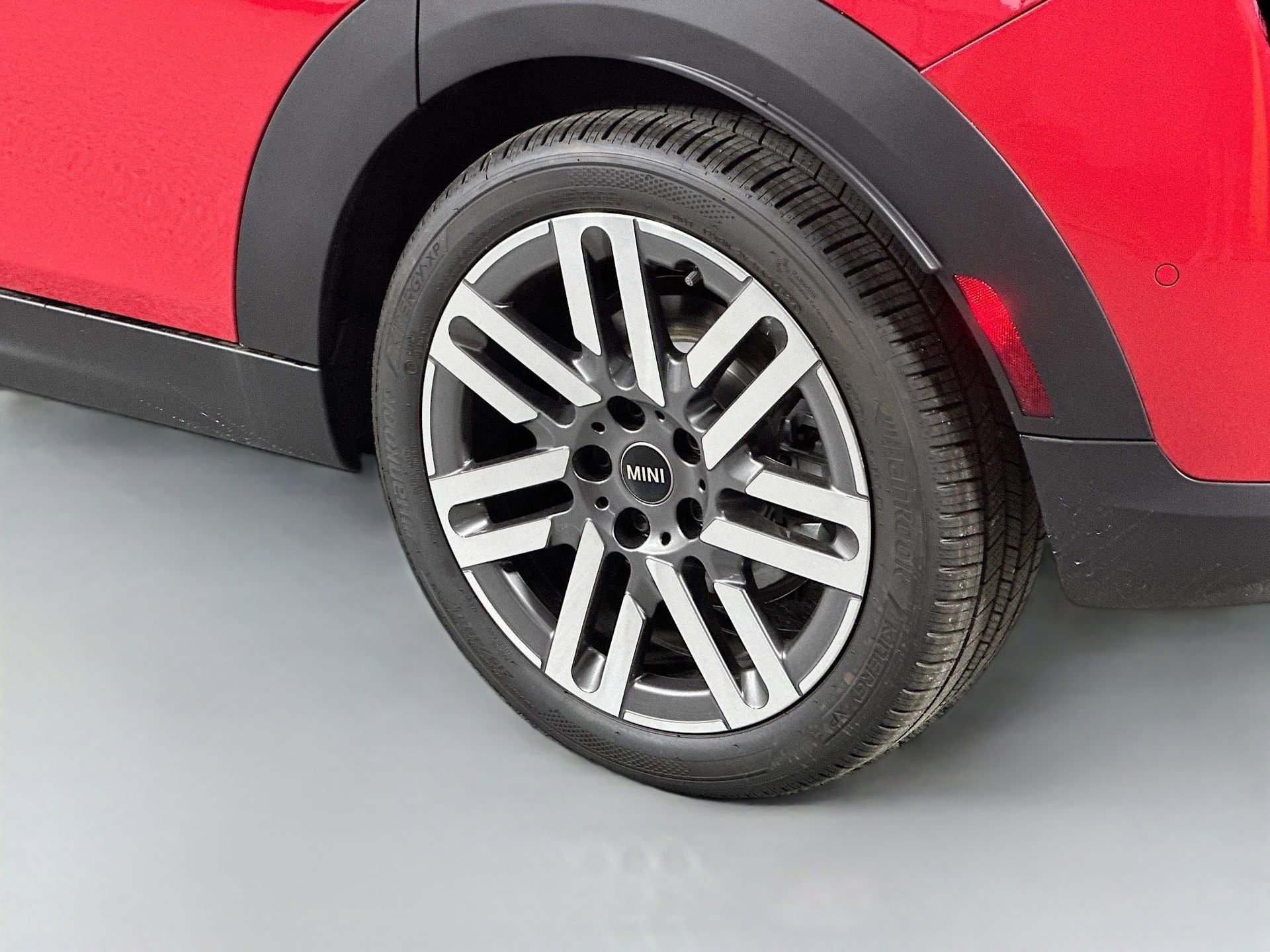 Used 2025 MINI Cooper S image 28