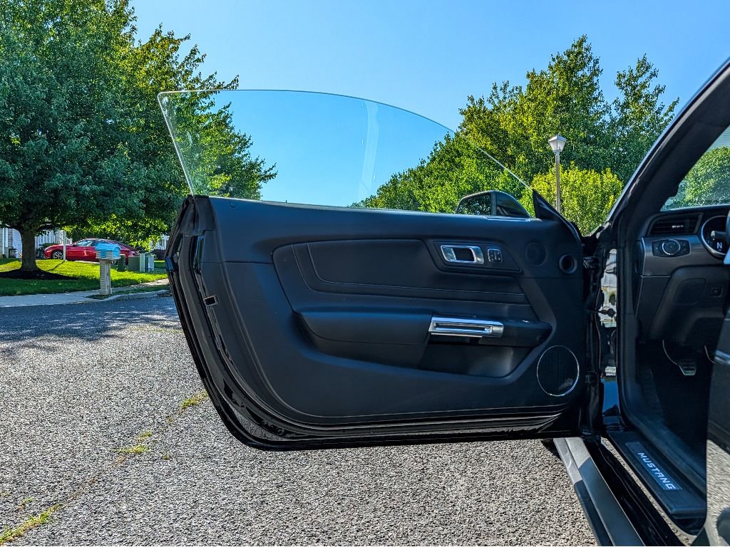 Used 2020 Ford Mustang GT Premium w/ GT Performance Package RWD image 10