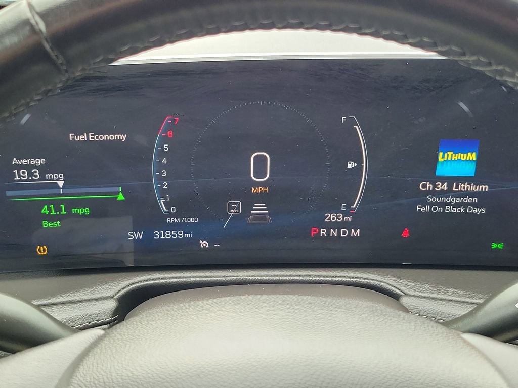 Used 2025 Cadillac XT4 Premium Luxury FWD image 28