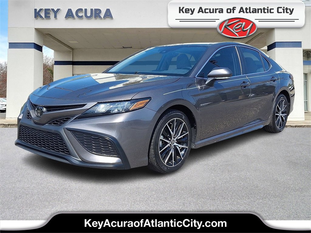 Used 2023 Toyota Camry SE