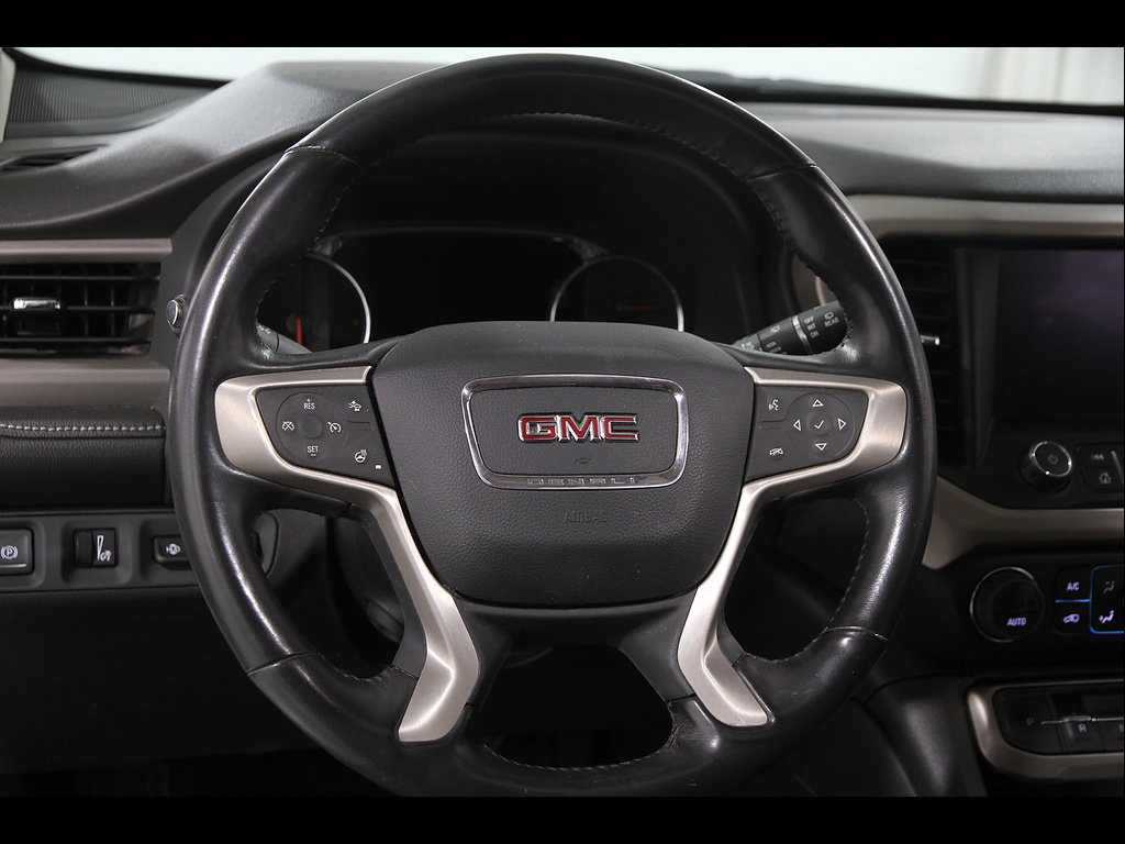 Certified 2022 GMC Acadia Denali w/ Denali Ultimate Package AWD/4WD image 7