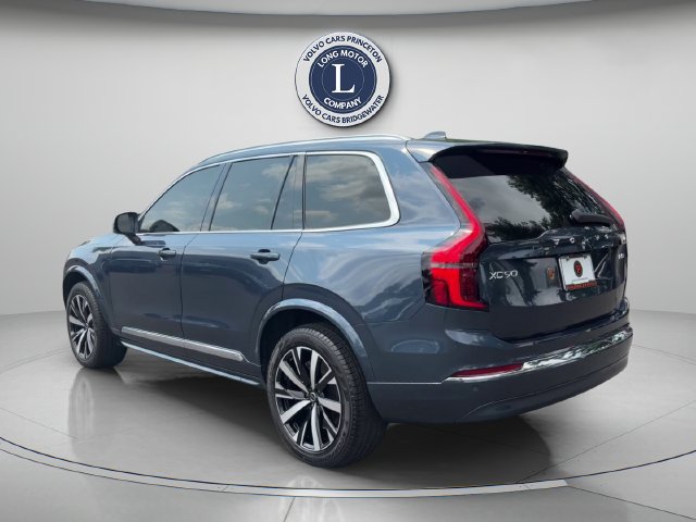 Used 2025 Volvo XC90 B5 Core AWD/4WD image 4