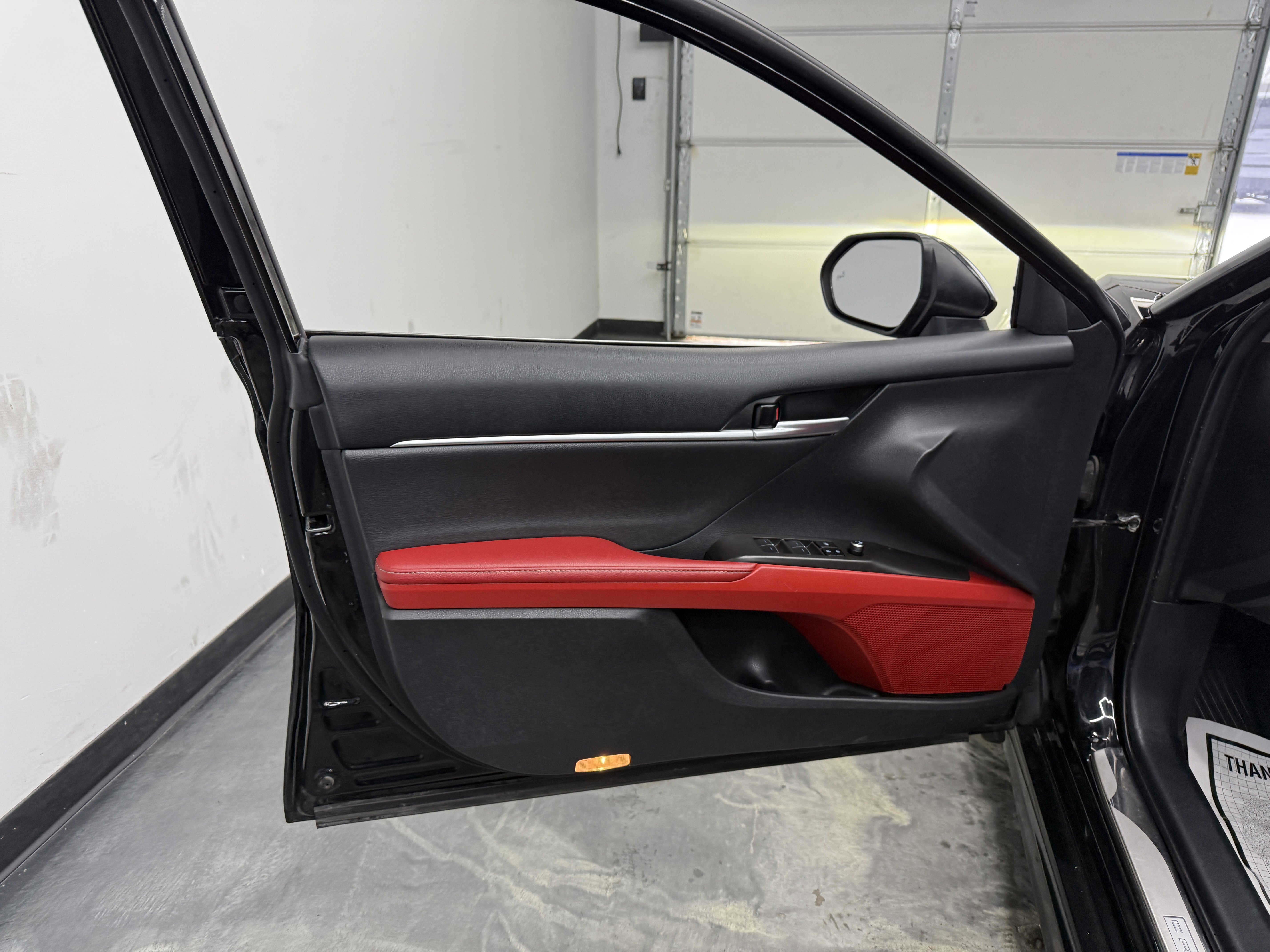 Used 2023 Toyota Camry XSE image 10