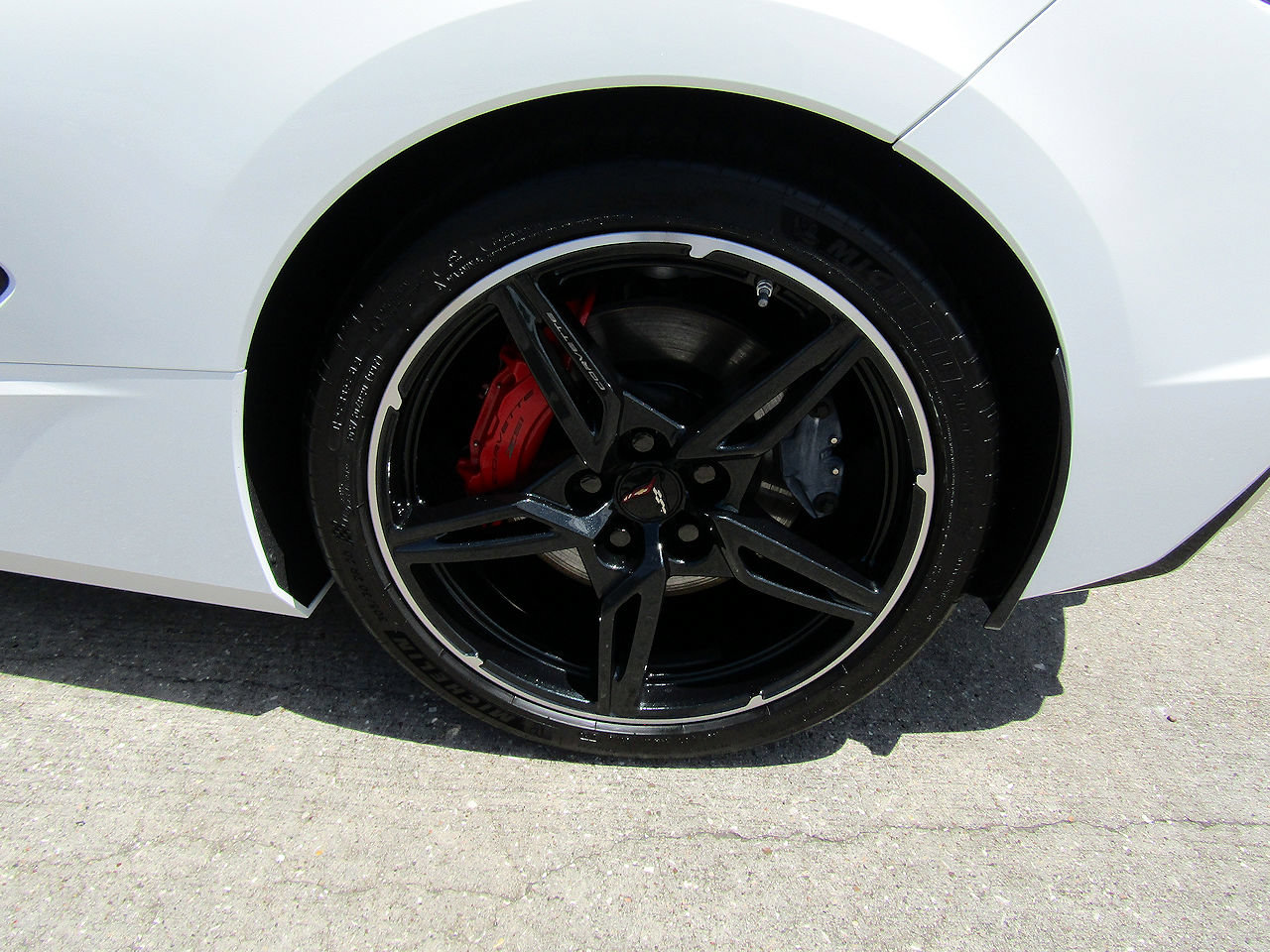 Used 2024 Chevrolet Corvette Stingray Preferred Conv w/ Z51 Performance Package RWD image 24
