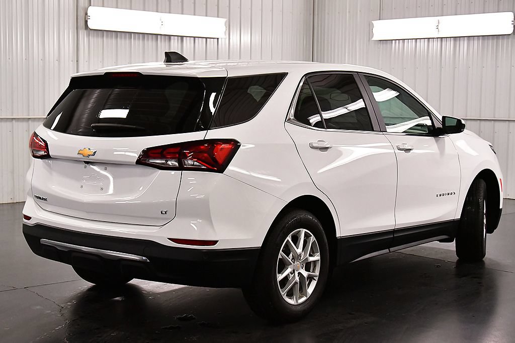 Used 2024 Chevrolet Equinox LT FWD image 7