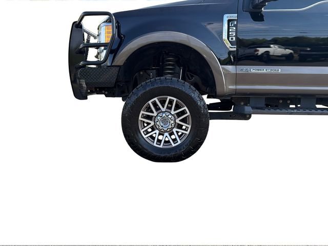 Used 2017 Ford F250 King Ranch w/ FX4 Off-Road Package AWD/4WD image 29