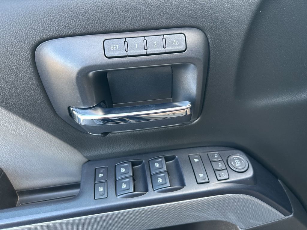 Used 2018 Chevrolet Silverado 2500 LTZ w/ Duramax Plus Package AWD/4WD image 22