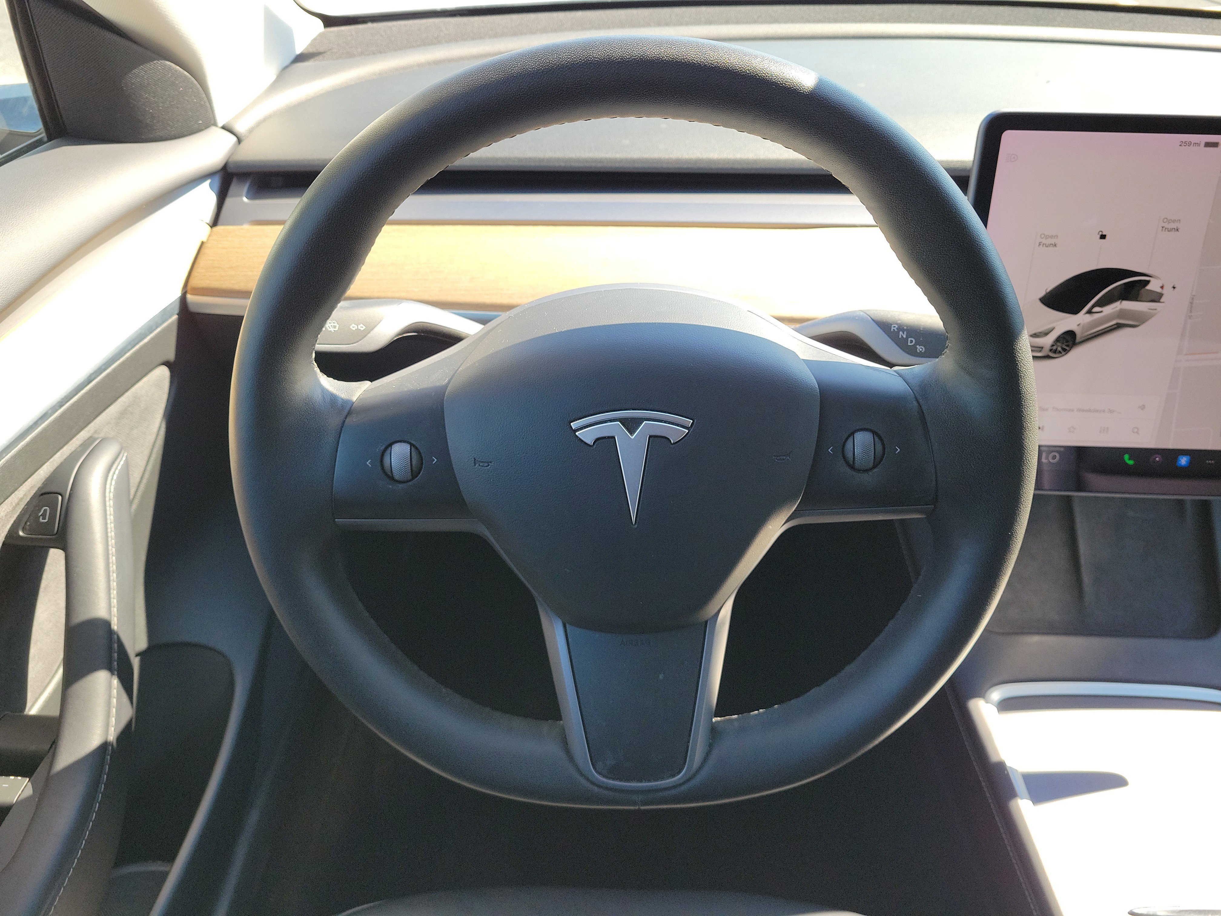 Used 2021 Tesla Model 3 Standard Range Plus image 18