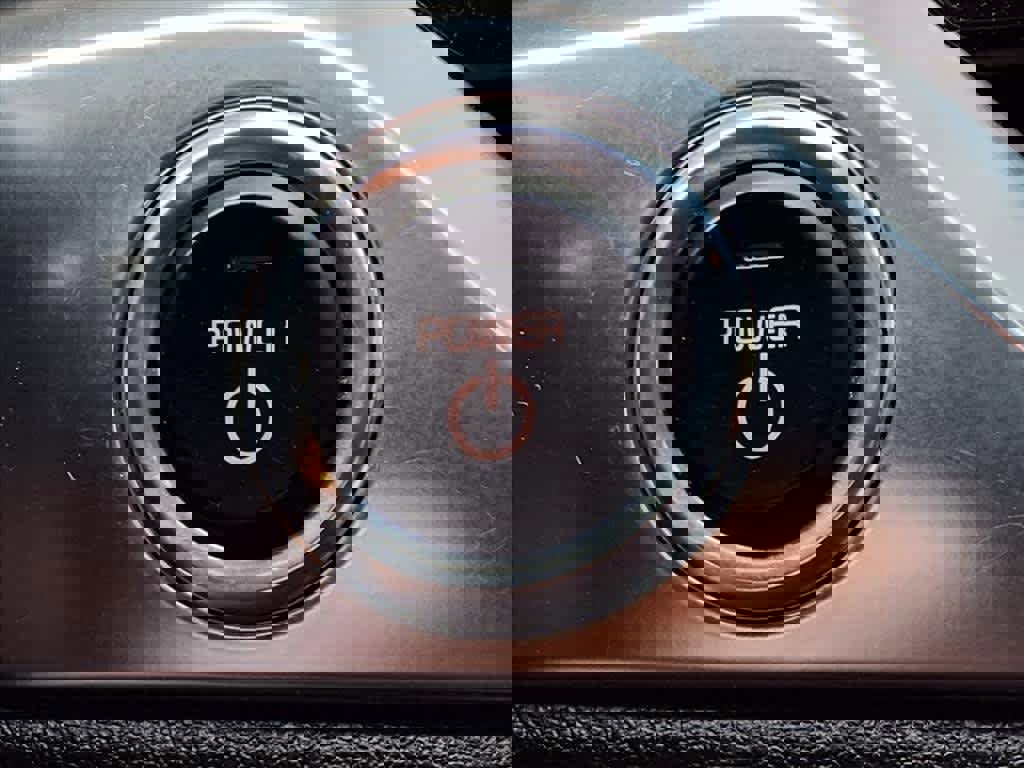 Used 2022 Kia Niro EX image 24