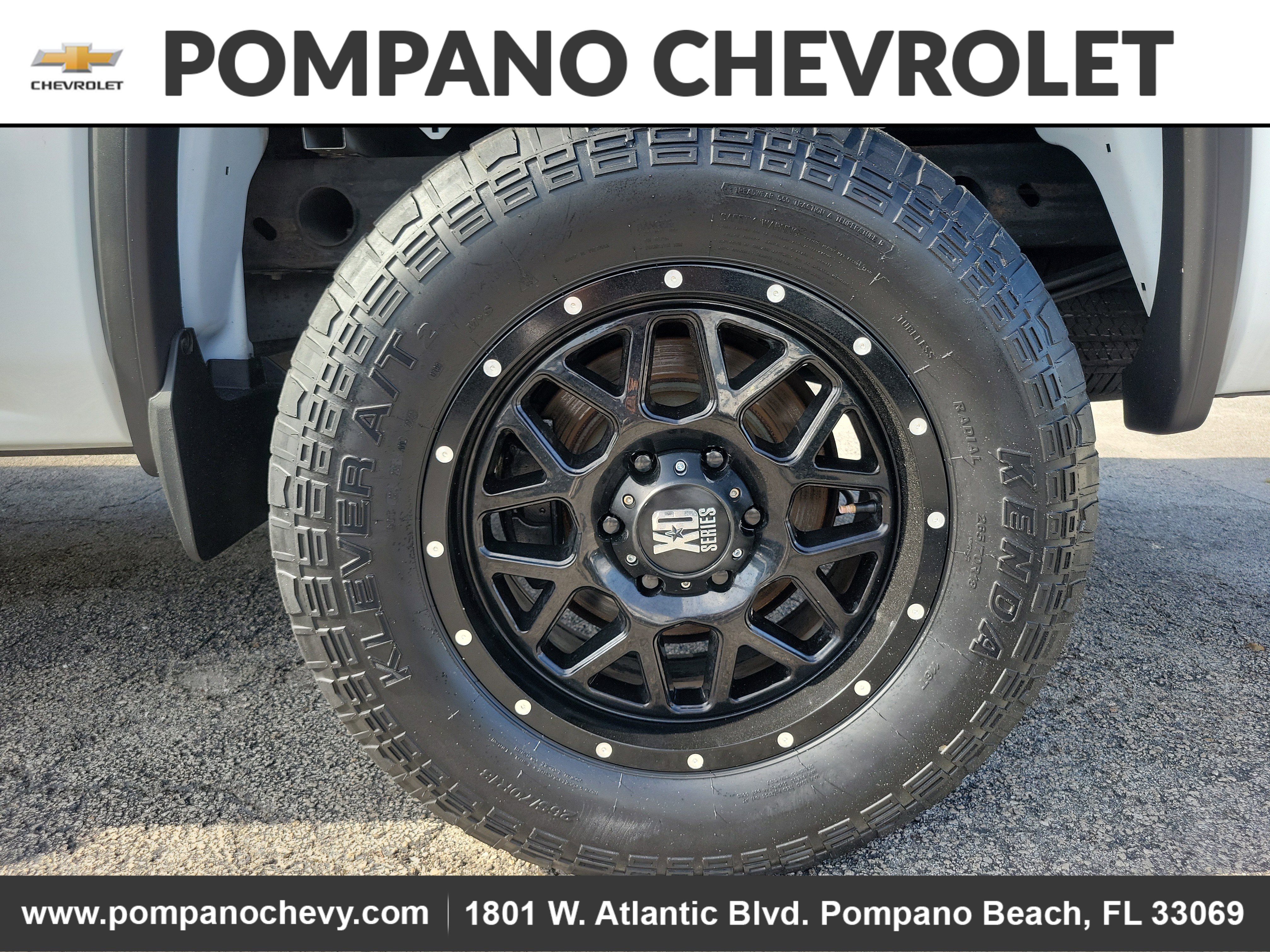 Used 2017 GMC Sierra 1500 2WD Regular Cab image 9