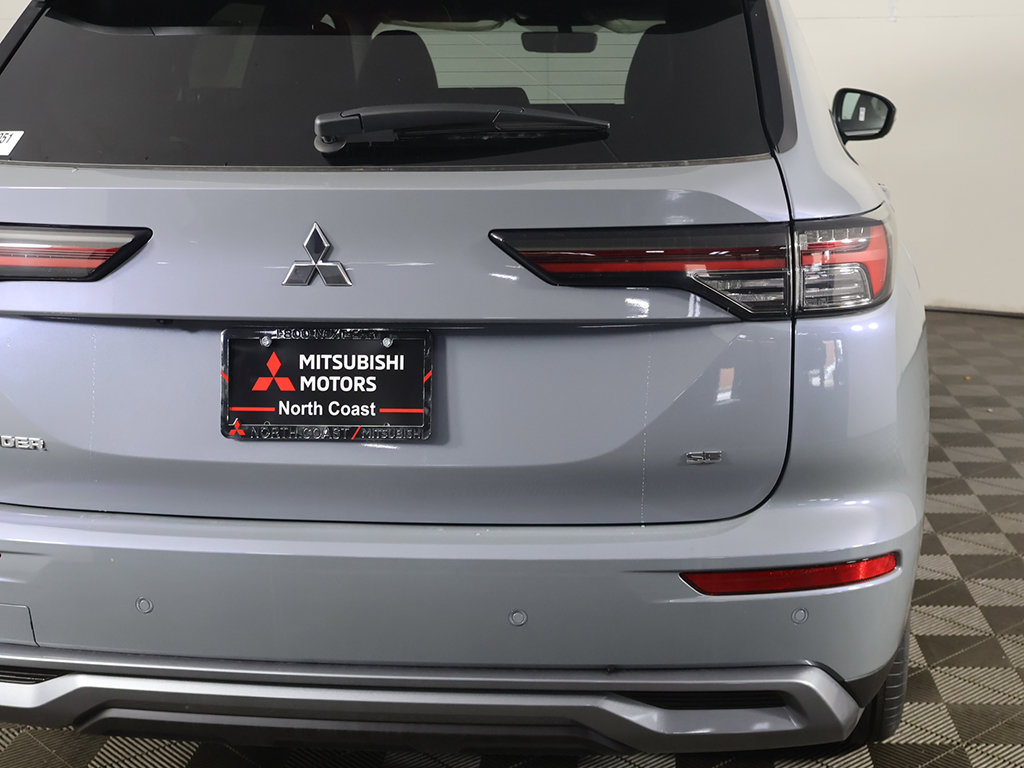 New 2026 Mitsubishi Outlander SE FWD image 18